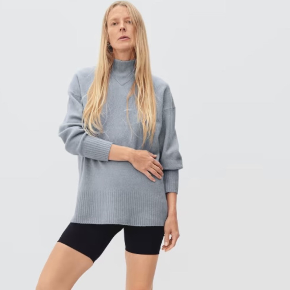 Everlane Cozy Stretch Pullover in Smoke